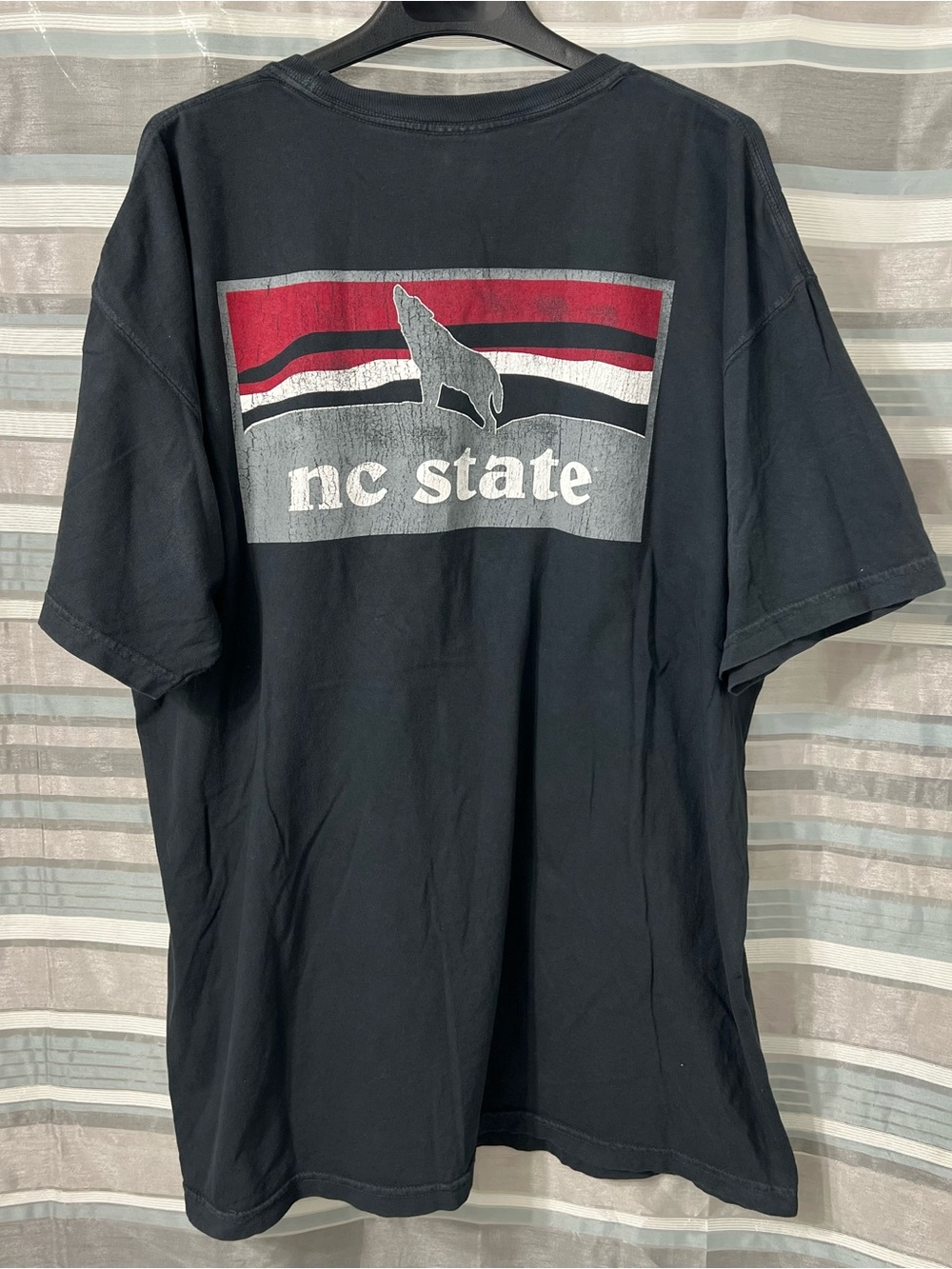 NC State Wolfpack Graphic Tee with Red & Gray Accents Howling Wolf on back